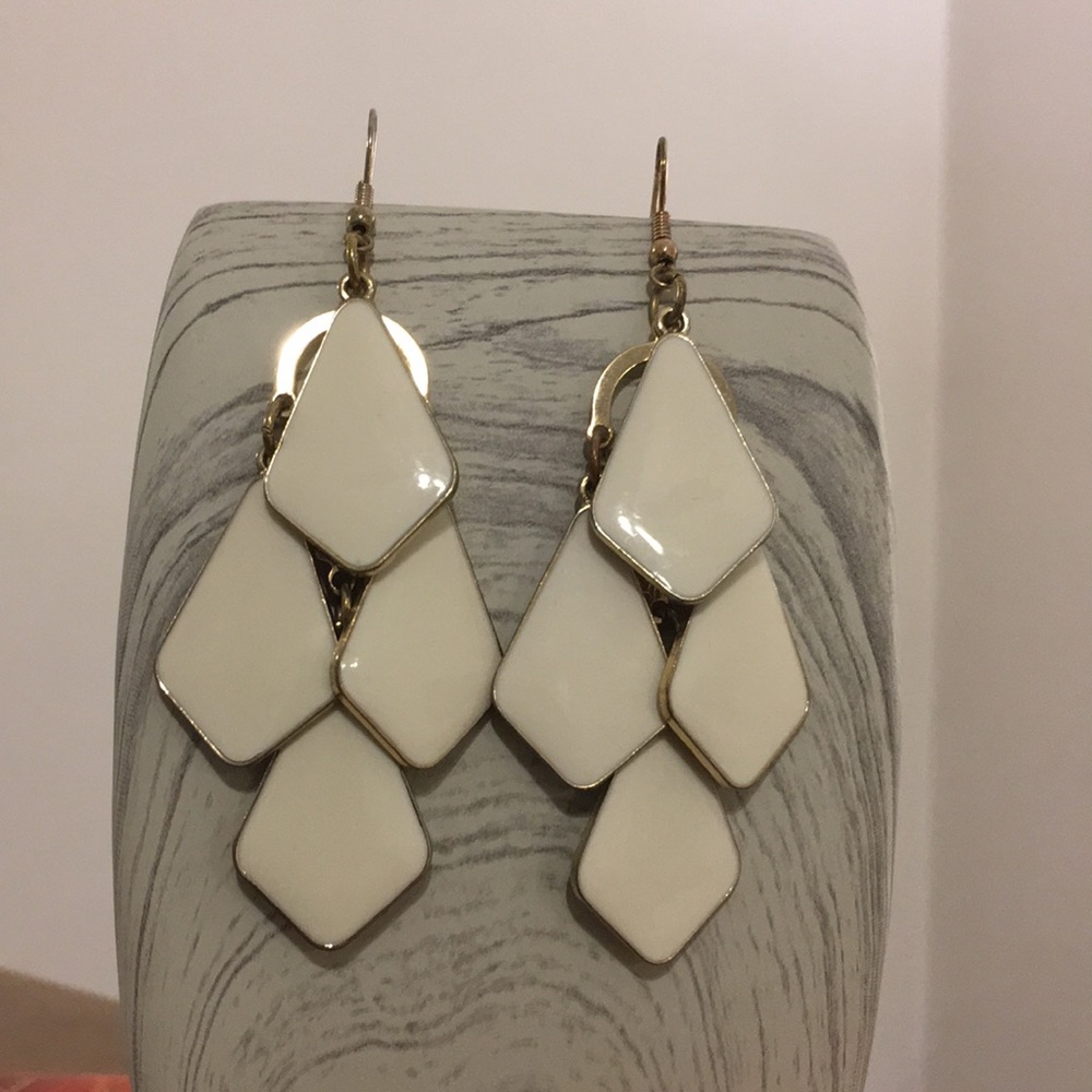 Drop earrings